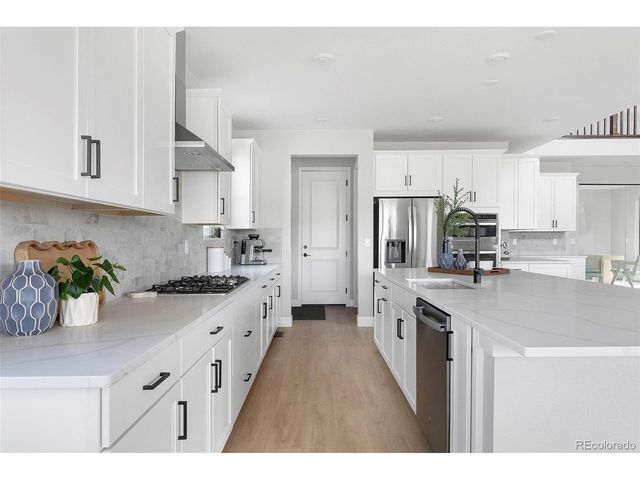 9349 Russell Cir, Arvada, CO 80007