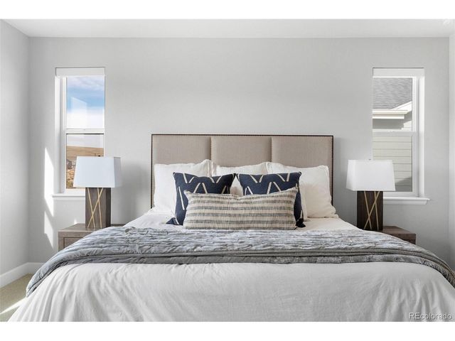 9349 Russell Cir, Arvada, CO 80007