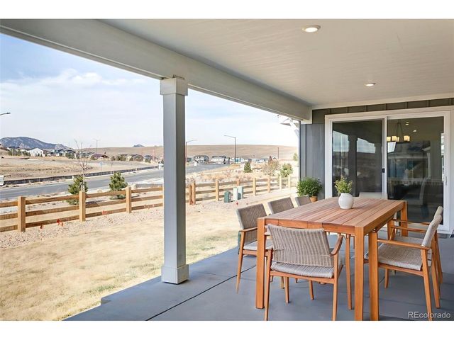 9349 Russell Cir, Arvada, CO 80007