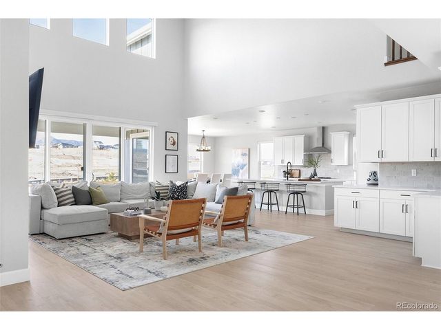 9349 Russell Cir, Arvada, CO 80007