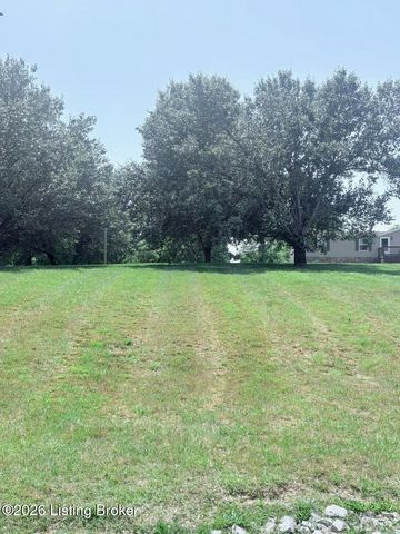 690 Sunset Dr, Vine Grove, KY 40175