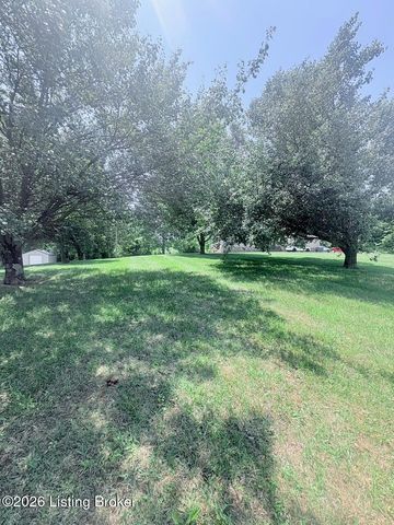 690 Sunset Dr, Vine Grove, KY 40175