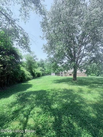 690 Sunset Dr, Vine Grove, KY 40175