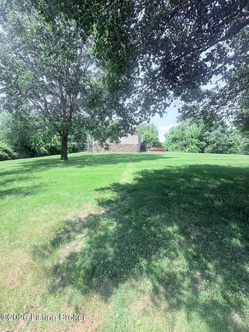 690 Sunset Dr, Vine Grove, KY 40175