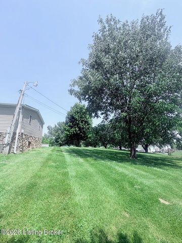 690 Sunset Dr, Vine Grove, KY 40175