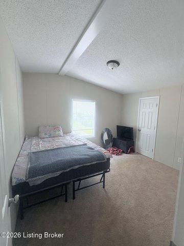 690 Sunset Dr, Vine Grove, KY 40175