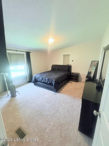 690 Sunset Dr, Vine Grove, KY 40175