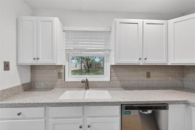 36315 STRATFORD COURT, Grand Island, FL 32735