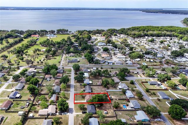36315 STRATFORD COURT, Grand Island, FL 32735