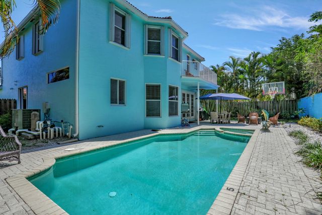 400 SW 15th Drive, Boca Raton, FL 33432