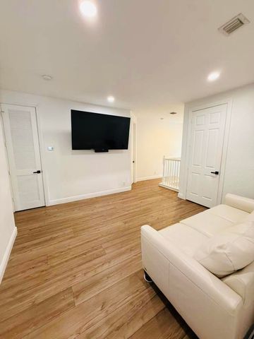 400 SW 15th Drive, Boca Raton, FL 33432
