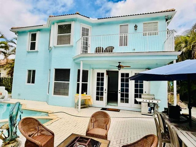 400 SW 15th Drive, Boca Raton, FL 33432