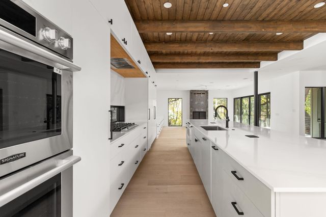 1603 Chelsea LN 3, Austin, TX 78704