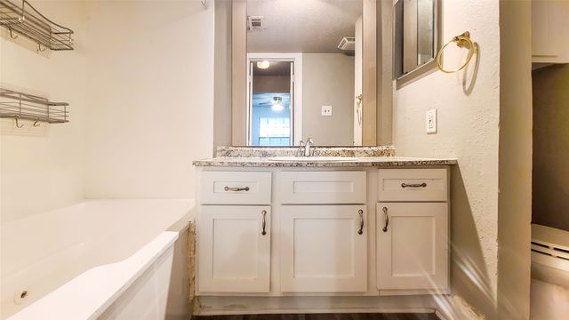 6108 Abrams Road 418, Dallas, TX 75231
