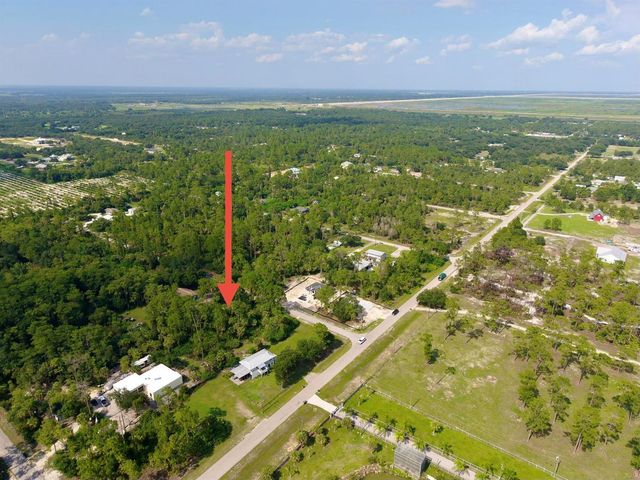 2303 Monroe Avenue, Alva, FL 33920