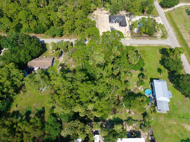 2303 Monroe Avenue, Alva, FL 33920