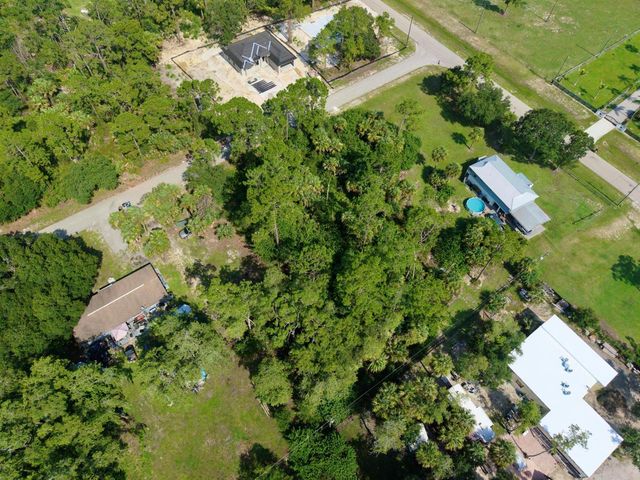 2303 Monroe Avenue, Alva, FL 33920