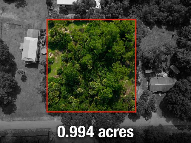 2303 Monroe Avenue, Alva, FL 33920