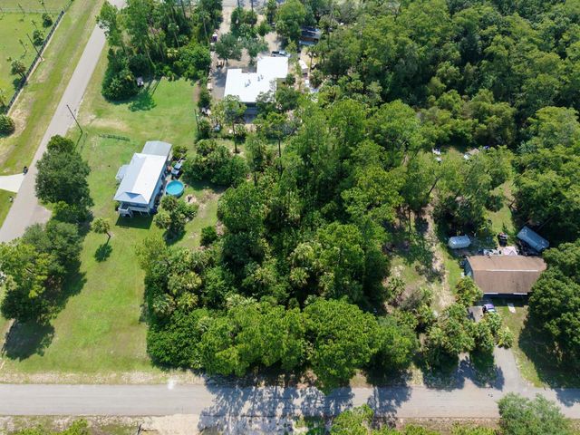 2303 Monroe Avenue, Alva, FL 33920