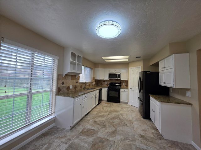 1302 Teal Glen Court, Houston, TX 77062