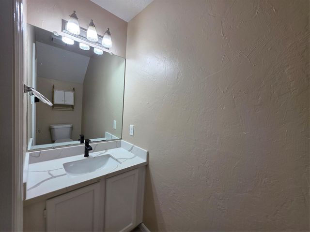 1302 Teal Glen Court, Houston, TX 77062