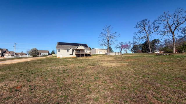1525 Ballenger Road, Wellford, SC 29385
