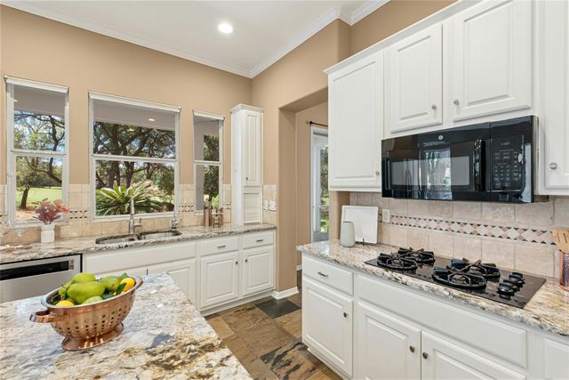 115 Golf View DR, Georgetown, TX 78633