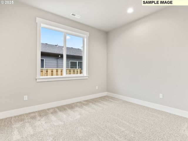 757 Ne Alderwood Dr 87, Estacada, OR 97023