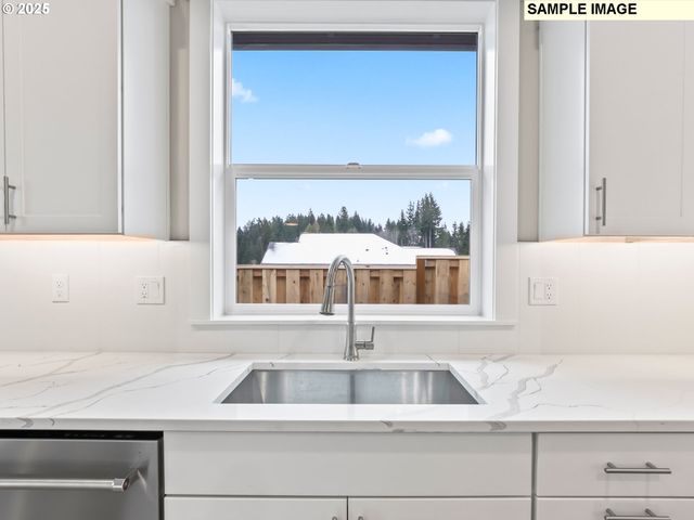 757 Ne Alderwood Dr 87, Estacada, OR 97023