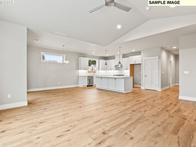 757 Ne Alderwood Dr 87, Estacada, OR 97023