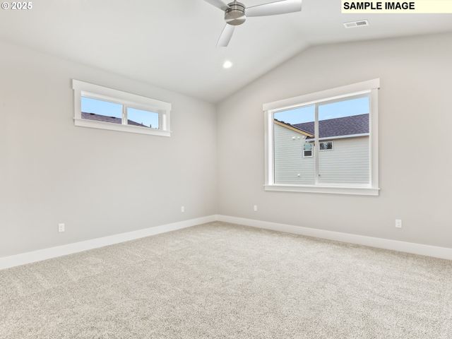 757 Ne Alderwood Dr 87, Estacada, OR 97023