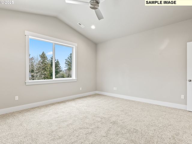 757 Ne Alderwood Dr 87, Estacada, OR 97023