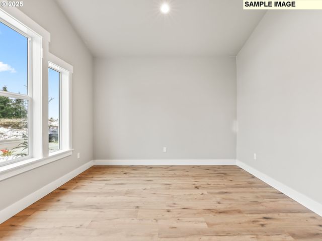 757 Ne Alderwood Dr 87, Estacada, OR 97023