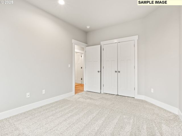 757 Ne Alderwood Dr 87, Estacada, OR 97023