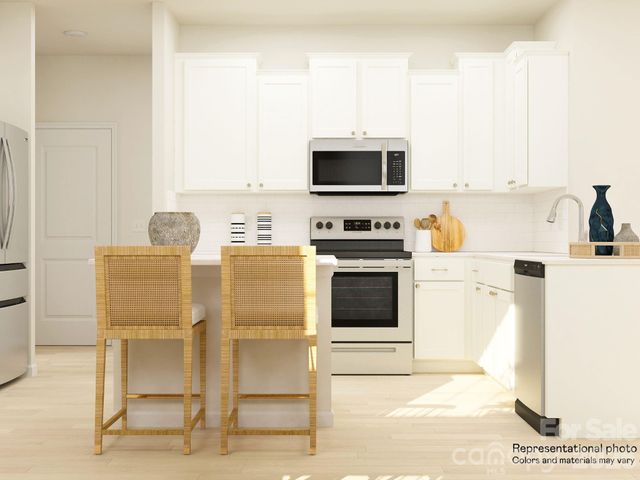 1423 Caracara Court, Belmont, NC 28012