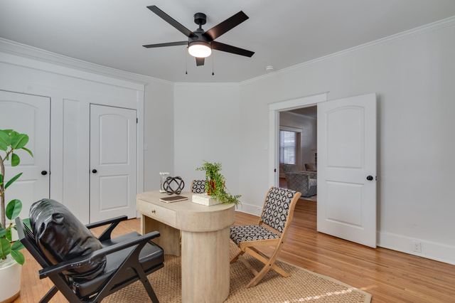 2053 YOUNG AVE, Memphis, TN 38104