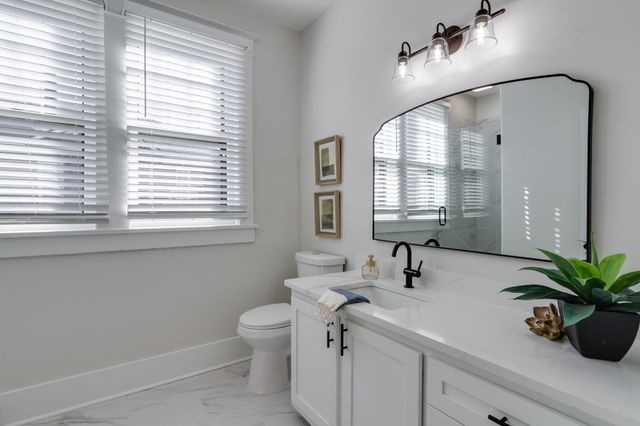 2053 YOUNG AVE, Memphis, TN 38104