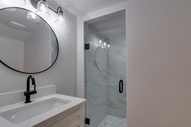 2053 YOUNG AVE, Memphis, TN 38104