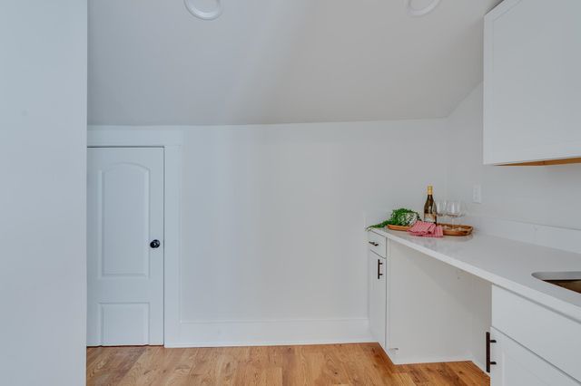 2053 YOUNG AVE, Memphis, TN 38104