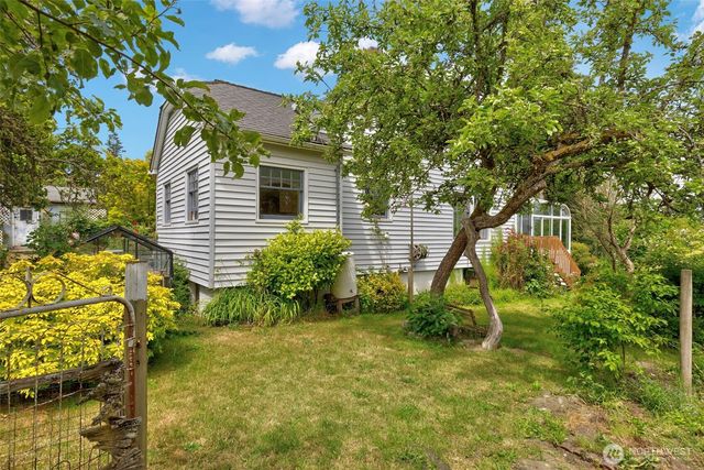 20 Hadlock Avenue, Port Hadlock, WA 98339