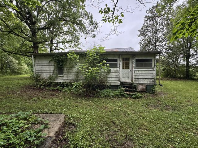 5312 Bluff Springs Rd, Mcminnville, TN 37110