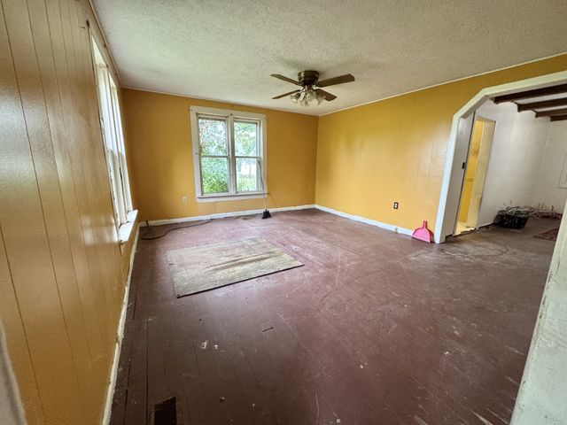 5312 Bluff Springs Rd, Mcminnville, TN 37110