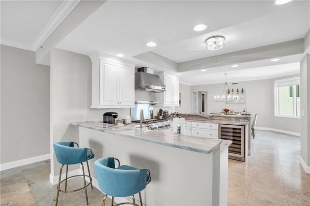 265 Indies WAY 1404, Naples, FL 34110