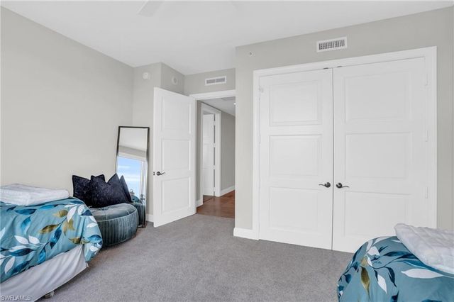 265 Indies WAY 1404, Naples, FL 34110