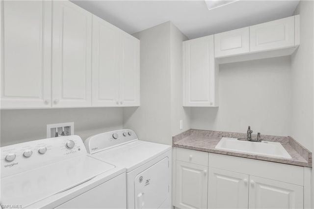 265 Indies WAY 1404, Naples, FL 34110