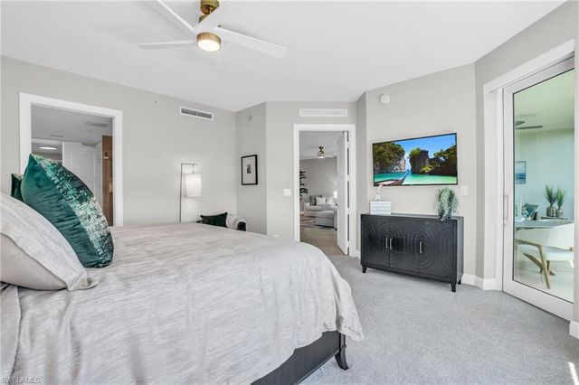265 Indies WAY 1404, Naples, FL 34110