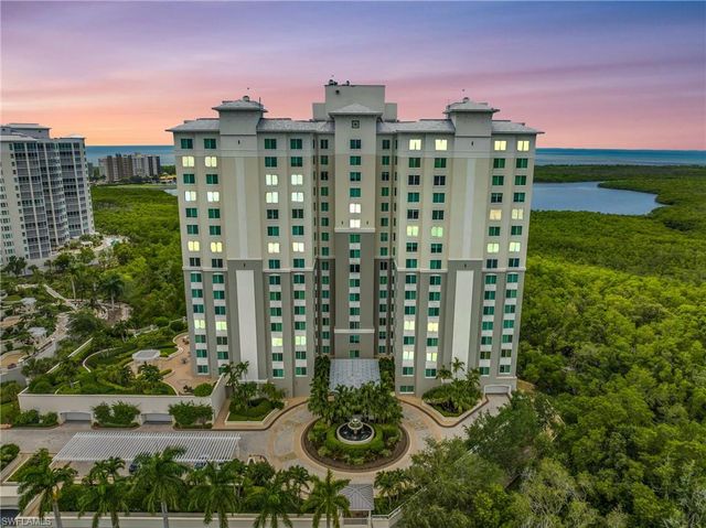 265 Indies WAY 1404, Naples, FL 34110