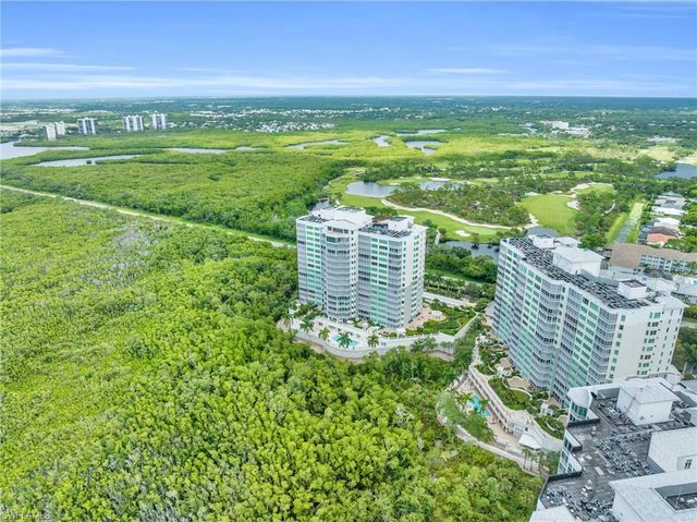 265 Indies WAY 1404, Naples, FL 34110