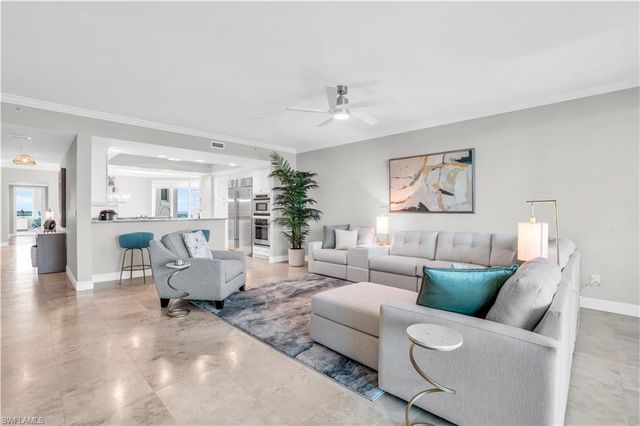 265 Indies WAY 1404, Naples, FL 34110