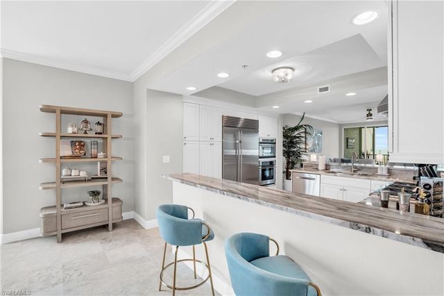 265 Indies WAY 1404, Naples, FL 34110